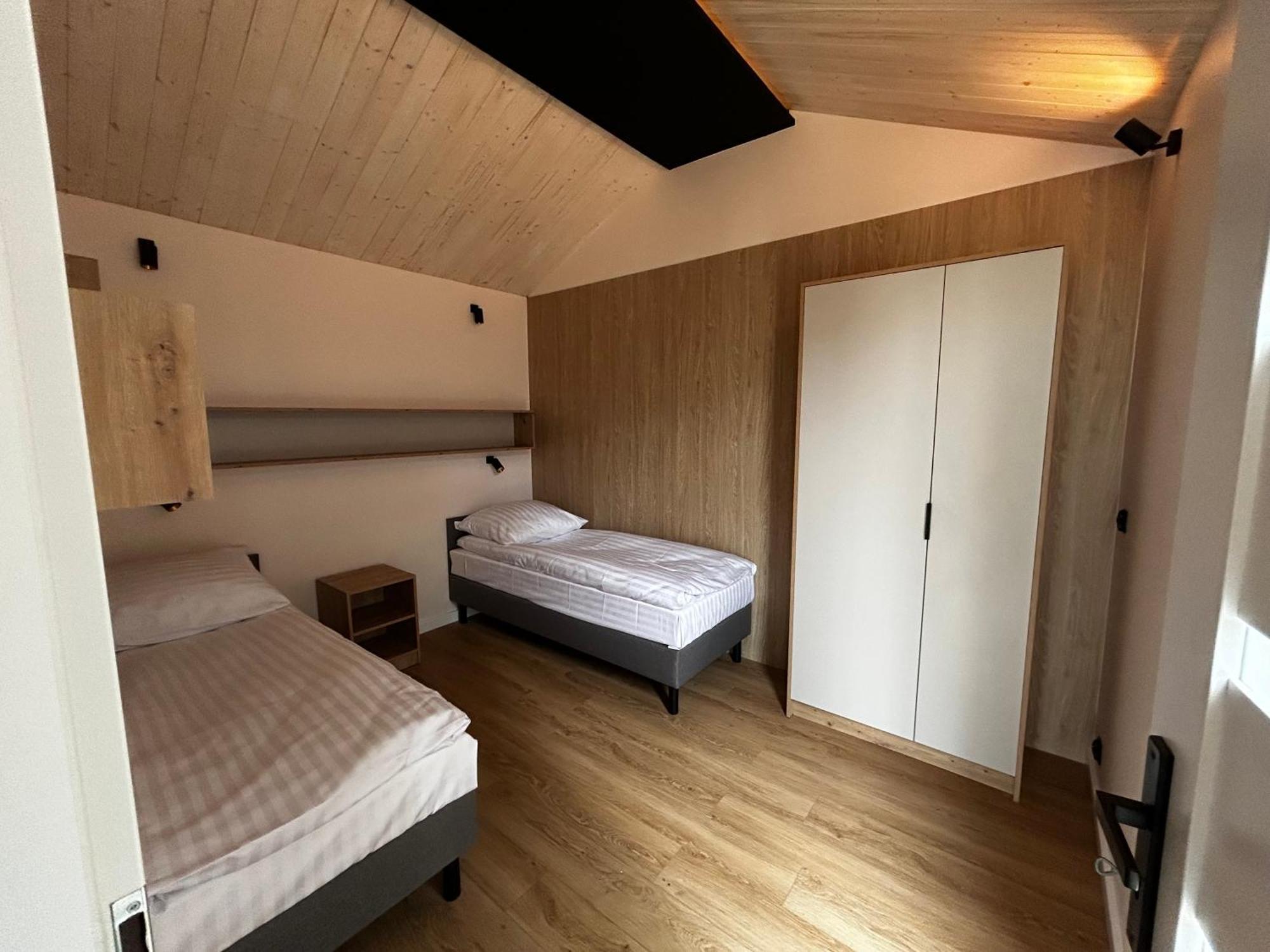 Hotel Marina Gorklo - Zurawi Kat Extérieur photo